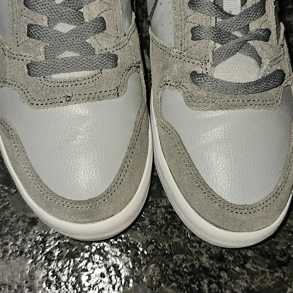 Nike SB Delta Force Vulc Skater Shoes 942237-001 Cool Grey Wolf‎ Men's 7 Youth 7